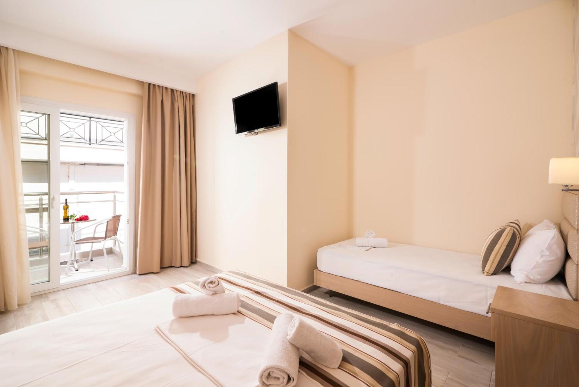 Aparthotel Star Bay Luxury Limenaria  Zimmer foto